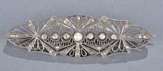 19th/20th c. 0.75tct diamond and pearl brooch.