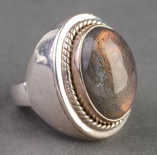 Sterling Silver Ring W Labradorite Cabochon