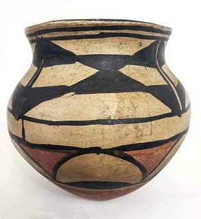 Santo Domingo Pueblo Pottery Jar