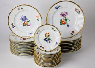 32 Royal Copenhagen Plates, 19th Century