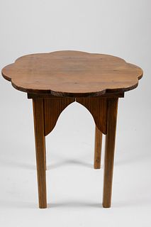 Rustic Pine Scalloped Top Side Table