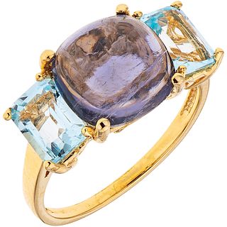 IOLITE AND TOPAZ RING. 14K YELLOW GOLD