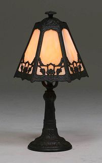 Arts & Crafts Six-Panel Grapevine Overlay Boudoir Lamp