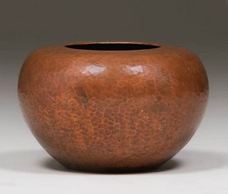 Jauchens Olde Copper Shop Hammered Copper Vase c1915