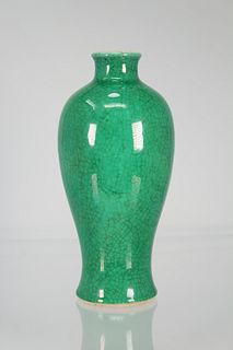 Early Antique Chinese Apple Green Crackle Vase