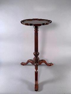 Antique Chippendale Style Mahogany Candlestand