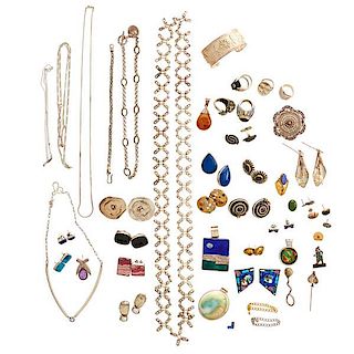 COLLECTION OF CRAFT JEWELRY, INCLUDES GOLD