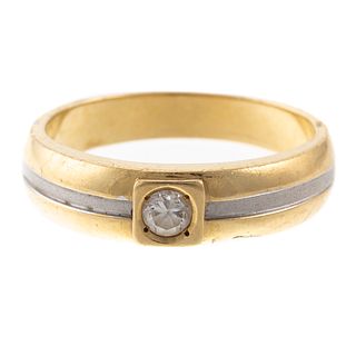 A Two-Tone Diamond Band in 14K