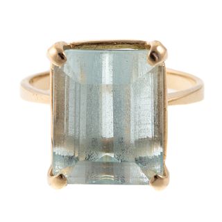 An 8.00 ct Emerald Cut Aquamarine Ring in 14K