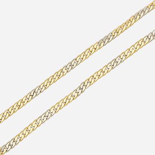 Gold chain necklace