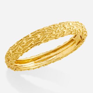 Tiffany & Co., Gold bangle