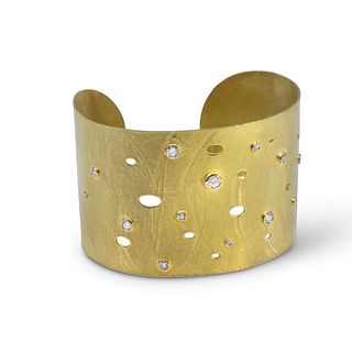 Wafer Cuff in 18K yellow gold with diamonds and perforations