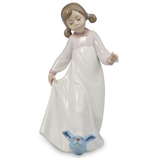 Lladro "Off To Bed" Porcelain