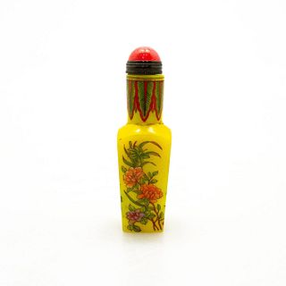 Chinese Vintage Snuff Bottle, Chrysanthemums