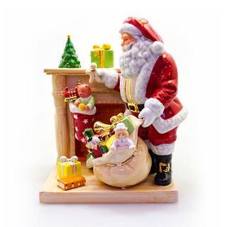 Santa's Surprise HN4800 - Royal Doulton Figurine