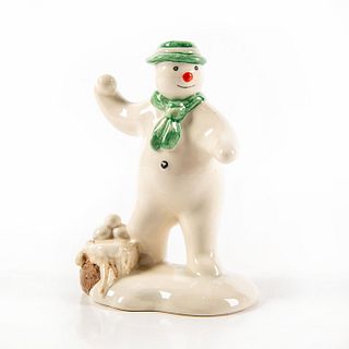 THE SNOWMAN SNOWBALLING DS22 - Royal Doulton Figurine