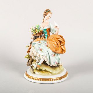 Capodimonte Porcelain Figurine, Woman With Flowers And Doves