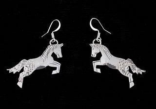 Navajo L. Yazzie Sterling Silver Horse Earrings
