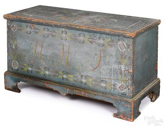 New York painted pine dower chest, early 19th c.