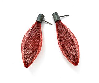 Ovulo Post Earrings Red/Black Oxidized Silver