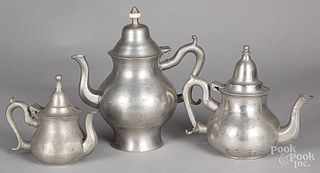 Three pewter teapots, 18th/19th c.