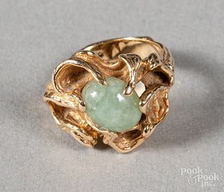 14K gold and jadeite ring