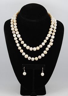 Cultured Freshwater Pearl Necklace & Earring Set