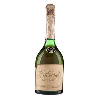 Lote Champagne y Vino Espumoso. a) G. H. Mumm & C°. Cordon rouge. Brut. Reims. France. En presentación...