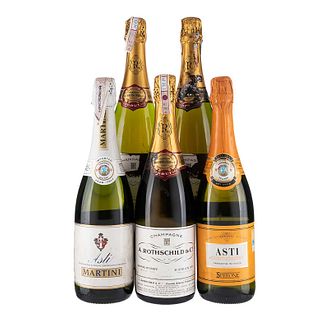 Lote de Champagne y Vino Espumoso. a) A. Rothschild & C°. Grande réserve. Brut. Épernay. France. Pieza...