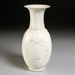 Chinese blanc de chine Buddha vase