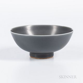 Monochrome Gray Dust-glazed Bowl