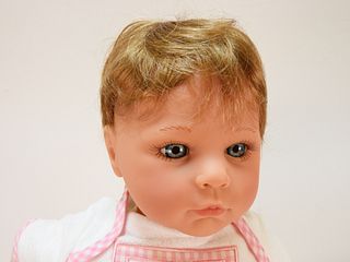 Lee Middleton Eva Helland Ready To Hug Baby Doll