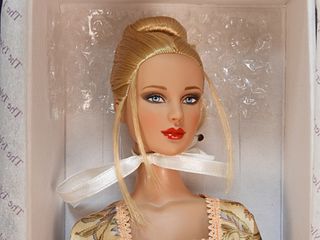Tonner Tyler Wentworth Collection Ashleigh Doll