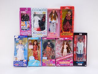 9 Takara Jenny and Tom Dolls and Outfits