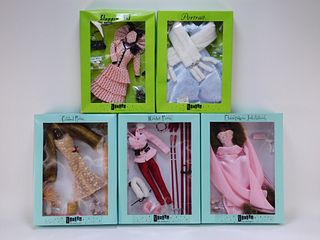 6 D.A.E Originals Vivian the Miniquin Doll Clothes