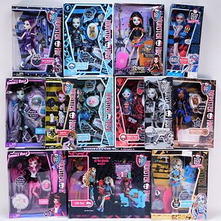 13PC Mattel Monster High Dolls