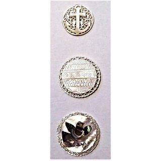 Small Card Of Bethlehem Pearl Buttons