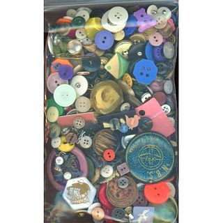 A Large Bag Lot Of Colorful Assorted Plastic Buttons