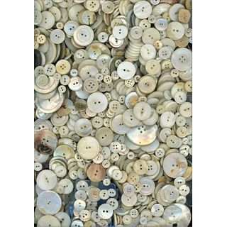A Large And Heavy Bag Lot Of Pearl Buttons