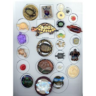 A Card Of Div 1 & 3 Assorted Material Turtle Buttons