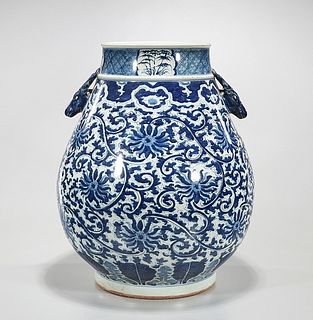 Chinese Blue and White Porcelain Zun