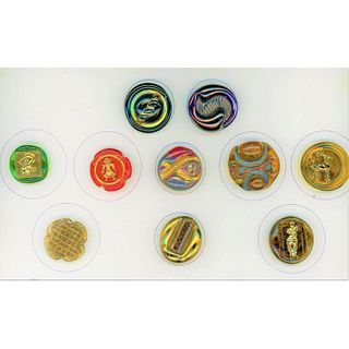 Small Card Of 1940'S Bimini Glass Buttons
