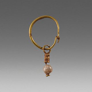 Ancient Roman Gold Earring with pearl c.2nd cent AD. 