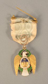 Society of The Cincinnati Medal in gold, blue and white, enameled eagle marked "Societas Cincinnaforum Instituta AD 1783" verso "Omn...