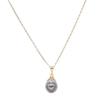 CHOKER AND PENDANT WITH TAHITIAN PEARL . 14K YELLOW GOLD