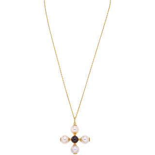CHOKER AND PENDANT WITH CULTURED PEARLS AND GARNET. 18K YELLOW GOLD