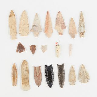 Grp: 18 North American Stone Points Arrowheads