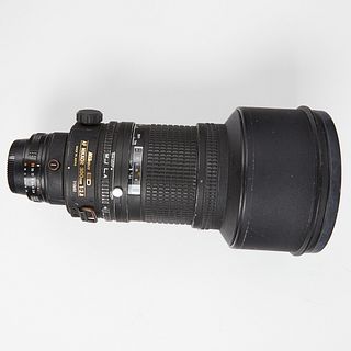 Nikon ED AF Nikkor 300mm 1:2.8 Camera Lens w/ Hood