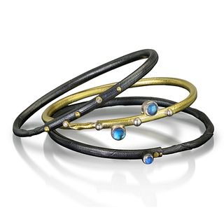 Twig Bracelet, Blue Moonstone Autus - center