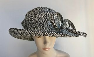 Clarissa   black/white tweed with loops